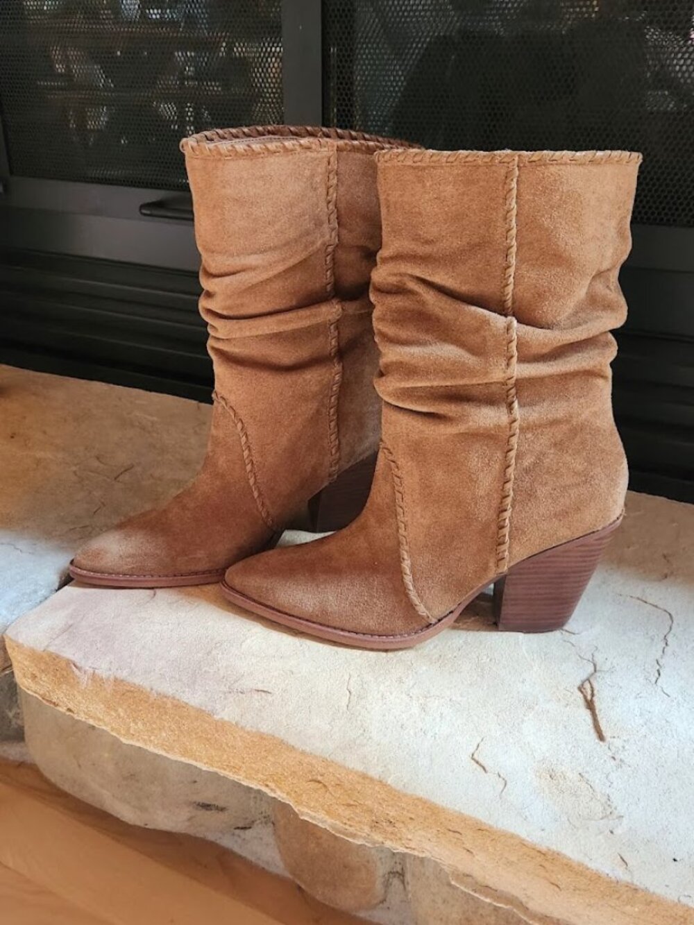 Dolce Vita Julith Boots - Light Brown Suede - Size 7.5!